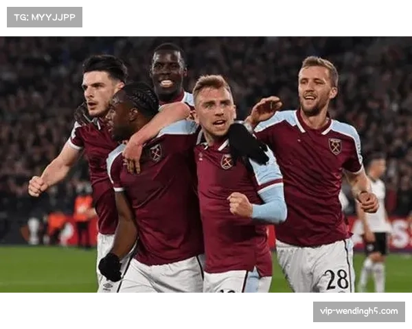 西汉姆对阵布莱顿鲍恩独闯龙潭 个人突破展现单兵作战能力